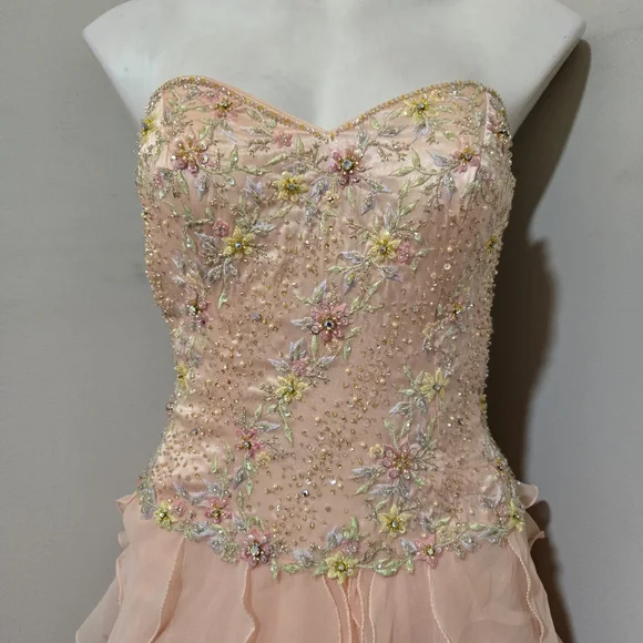 Sz 8 (fits 4 w/ corset Room) Mary's P3279 Peach Chiffon Ruffle Gown w Crystals - Picture 2 of 9